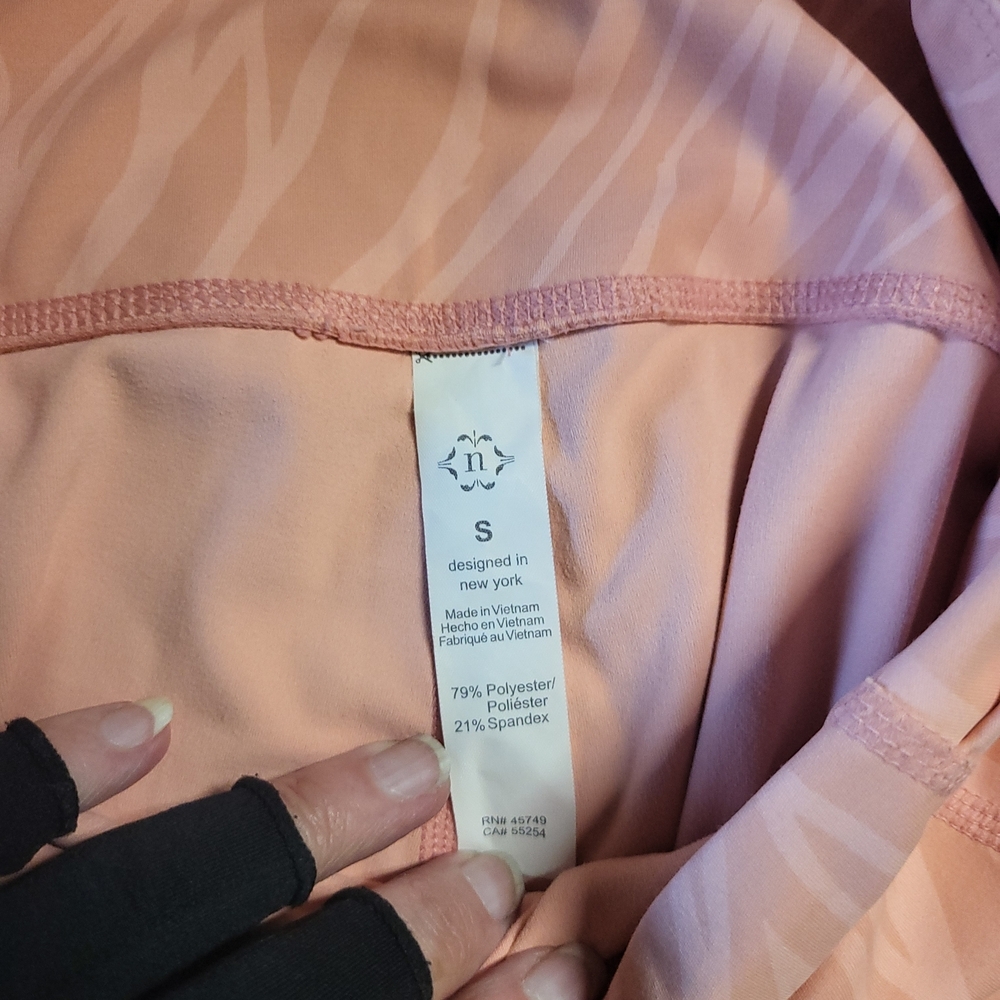 {N} Women's Peach Leggings